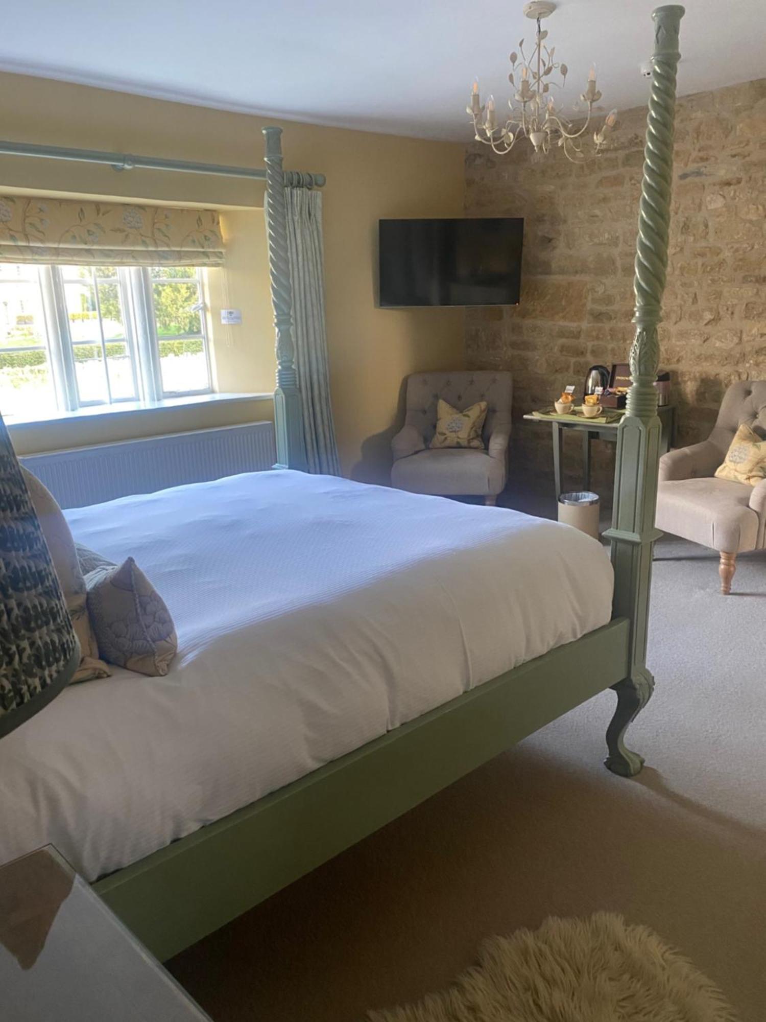 The Seagrave Arms Hotel Weston Subedge Eksteriør billede